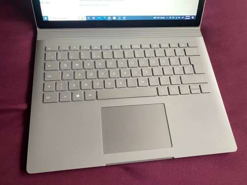 NVIDIA GEFORCE GTX1050 Microsoft Surface Book 2 13.5` Touchscreen 2 in 1 - Core i7--8650U-16GB RAM